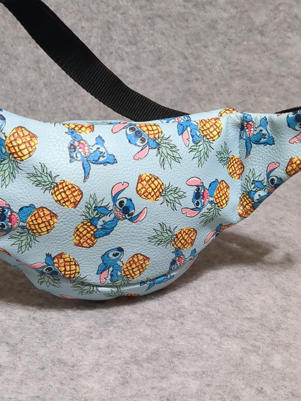 LOUNGEFLY DISNEY FANNY PACK STITCH & PINEAPPLES Tiki Zipper Adjustable - Picture 7 of 11
